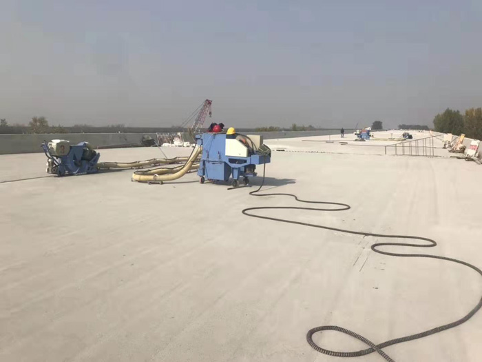 混凝土桥面抛丸机使用现场 混凝土桥面抛丸机使用现场